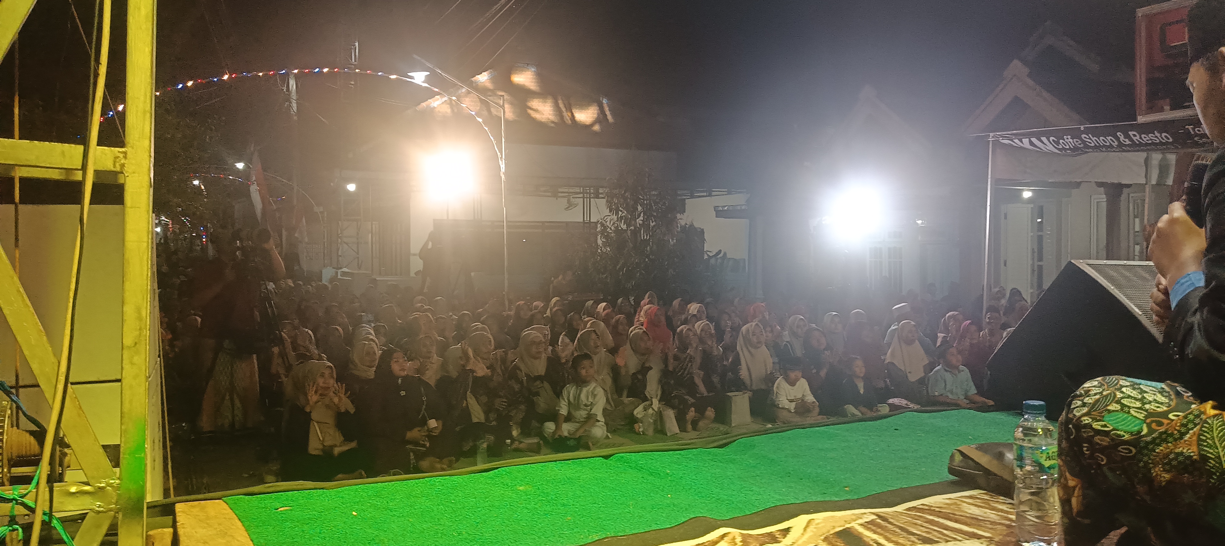 Sambut HUT ke-81 RI, Ribuan Warga Dusun Ngetrep Sedati Ngoro Larut dalam Dzikir dan Sholawat